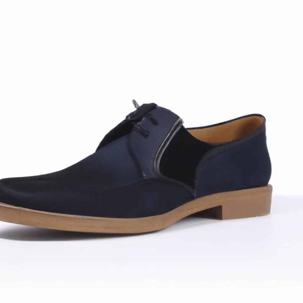 Ruyada Baskasinin Ayakkabisini Giymek