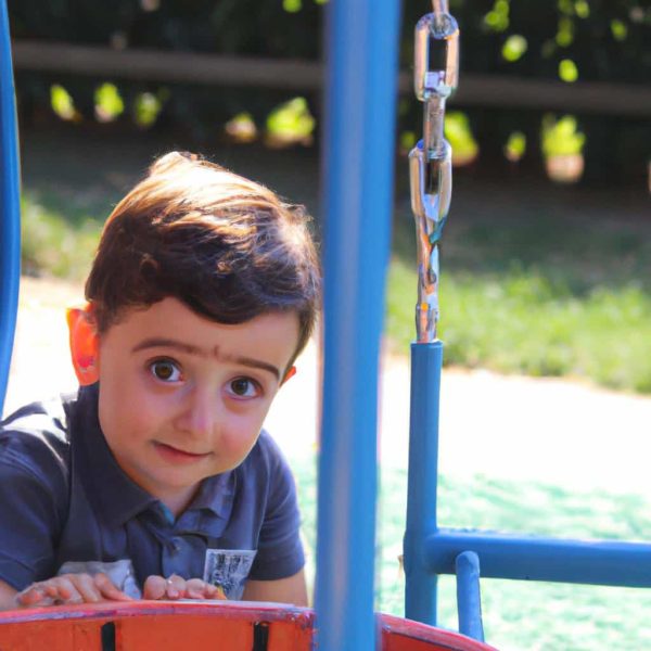 Ruyada Cocugunun Yuksekten Dustugunu Gormek