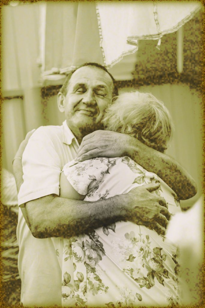 Rüyada Eşine Sarılmak