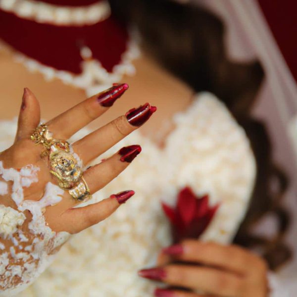 Ruyada Esinin Baskasiyla Evlendigini Gormek