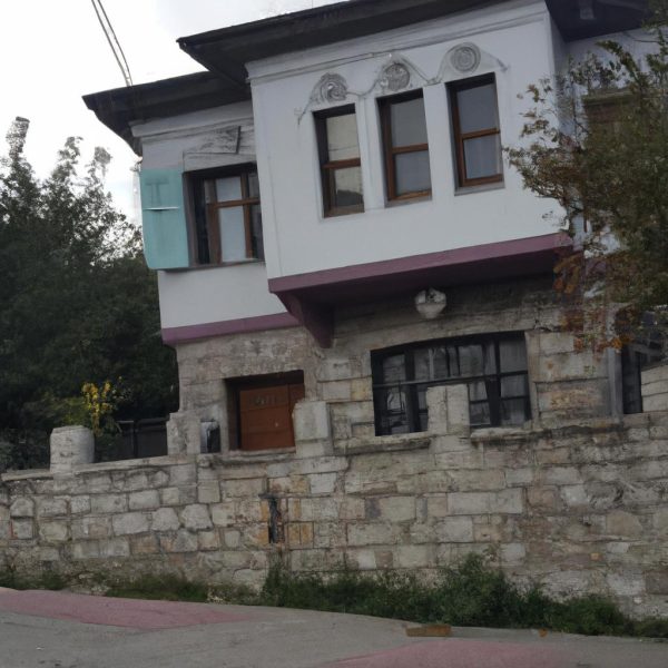 Ruyada Evi Terk Etmek