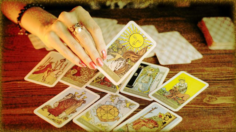 Rüyada Falcıya Gitmek