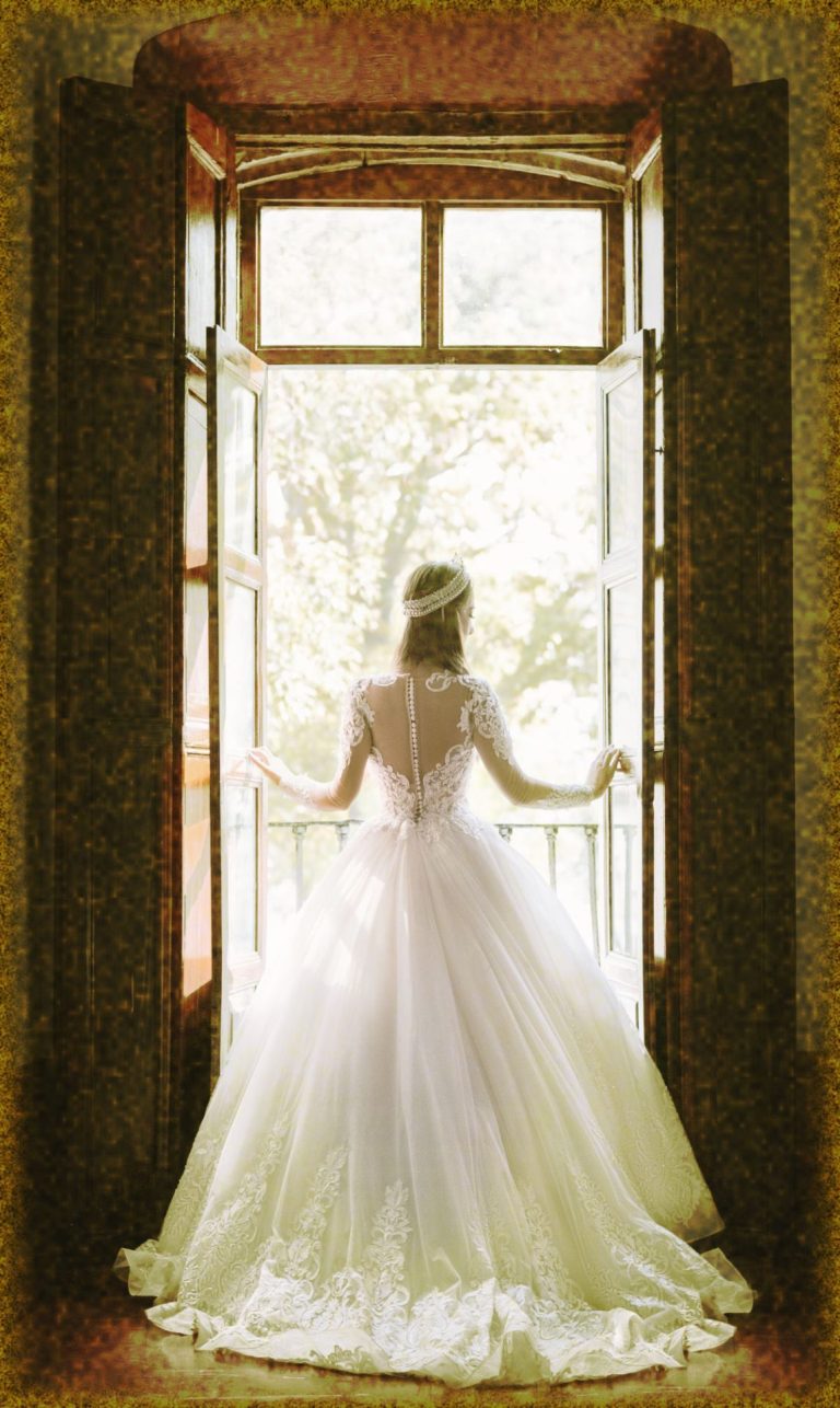 Rüyada Gelinlik Giymek