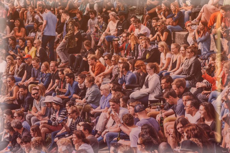 Rüyada Kalabalık Görmek