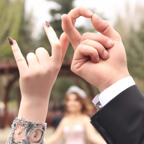 Ruyada Kizinin Evlendigini Gormek