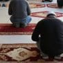 Ruyada Namaz Kilan Insanlar Gormek