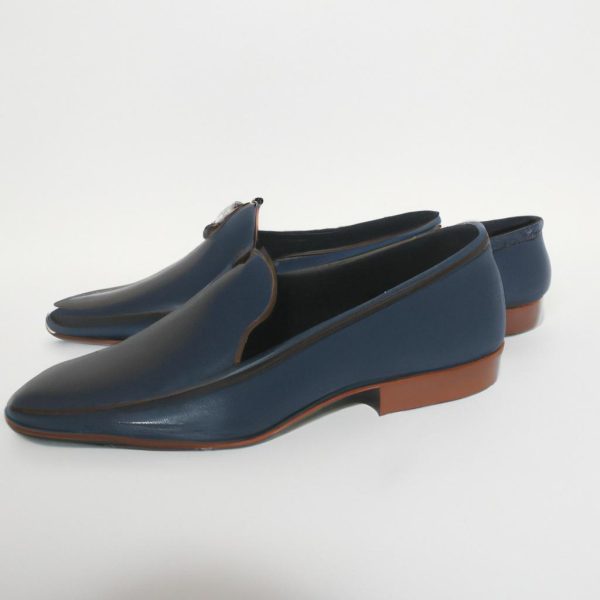 Ruyada Siyah Topuklu Ayakkabi Giymek