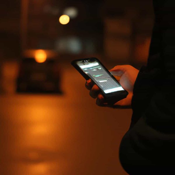 Ruyada Telefon Ekraninin Kirilmasi