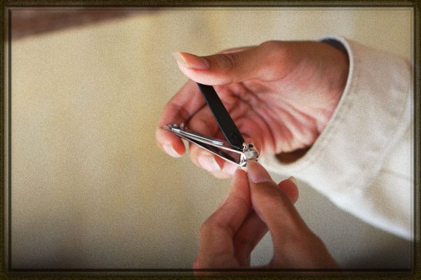 Rüyada Tırnak Kesmek