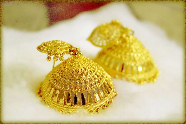 Rüyada Başkasında Altın Görmek