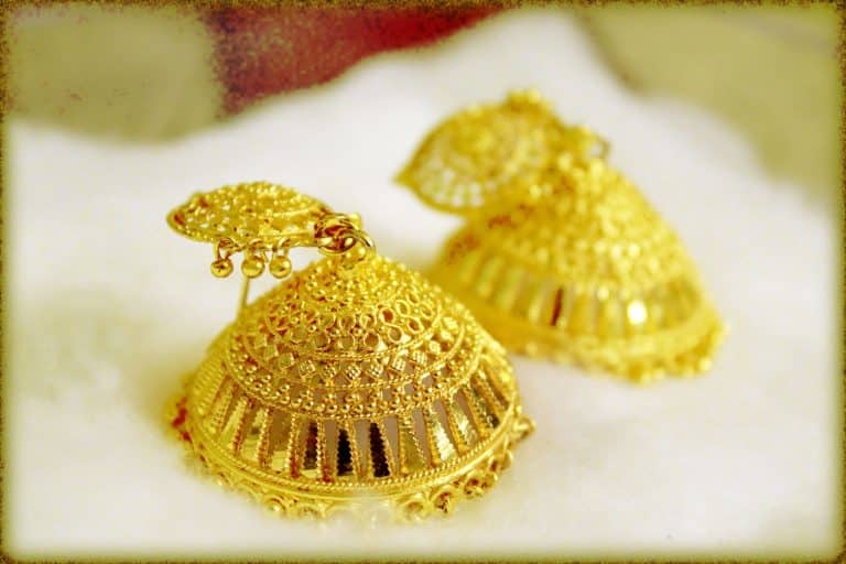 Rüyada Başkasında Altın Görmek